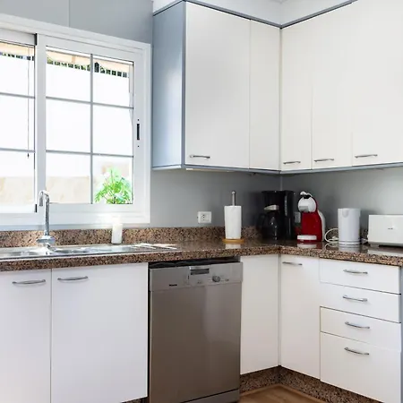 Fantastic With Amazing Sea Views Casa vacanze *