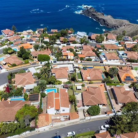 Fantastic With Amazing Sea Views Casa vacanze