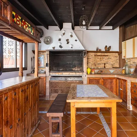 Fantastic With Amazing Sea Views Casa vacanze